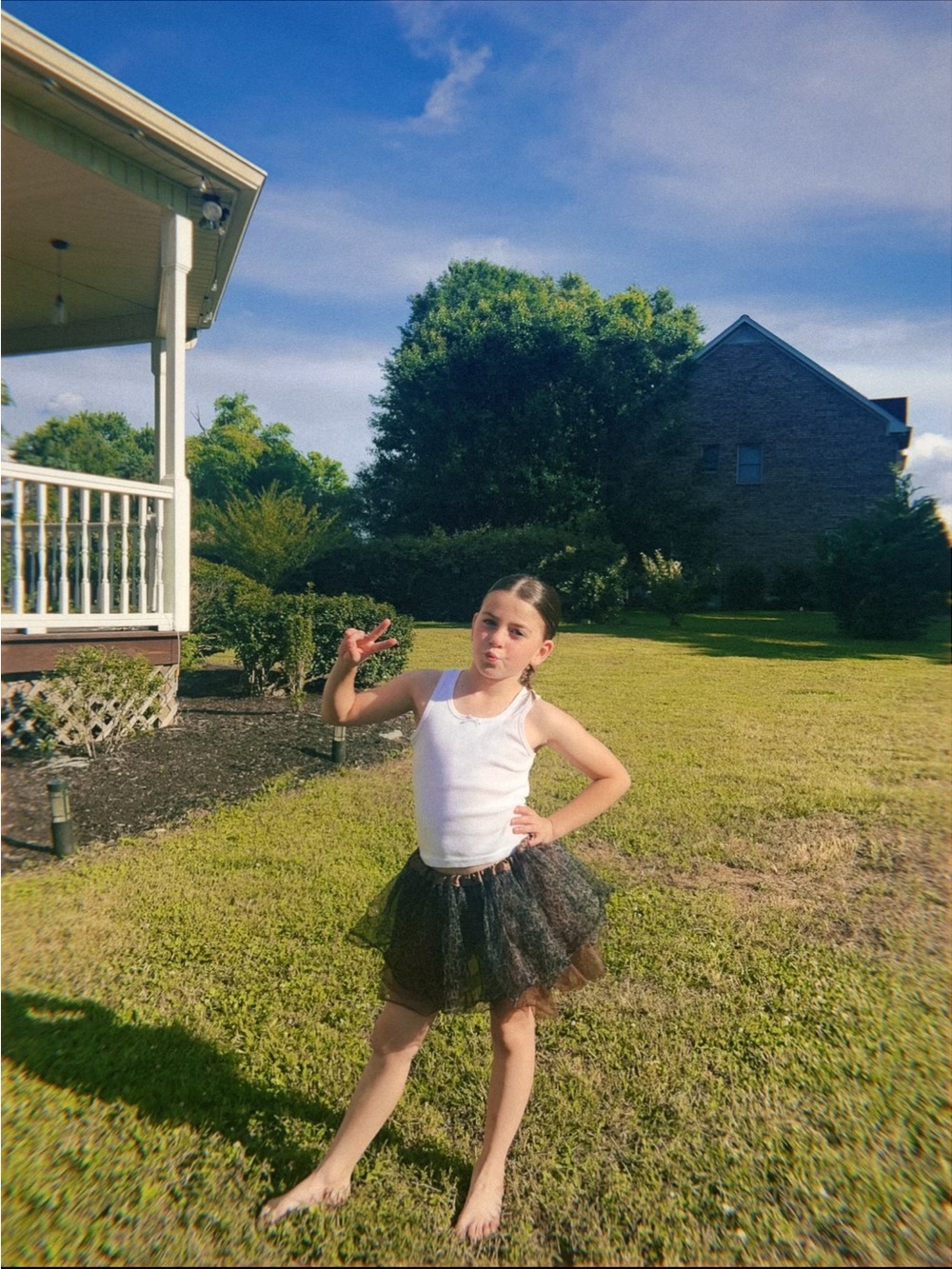 Black Tulle Tutù Skirt with White Tank Top